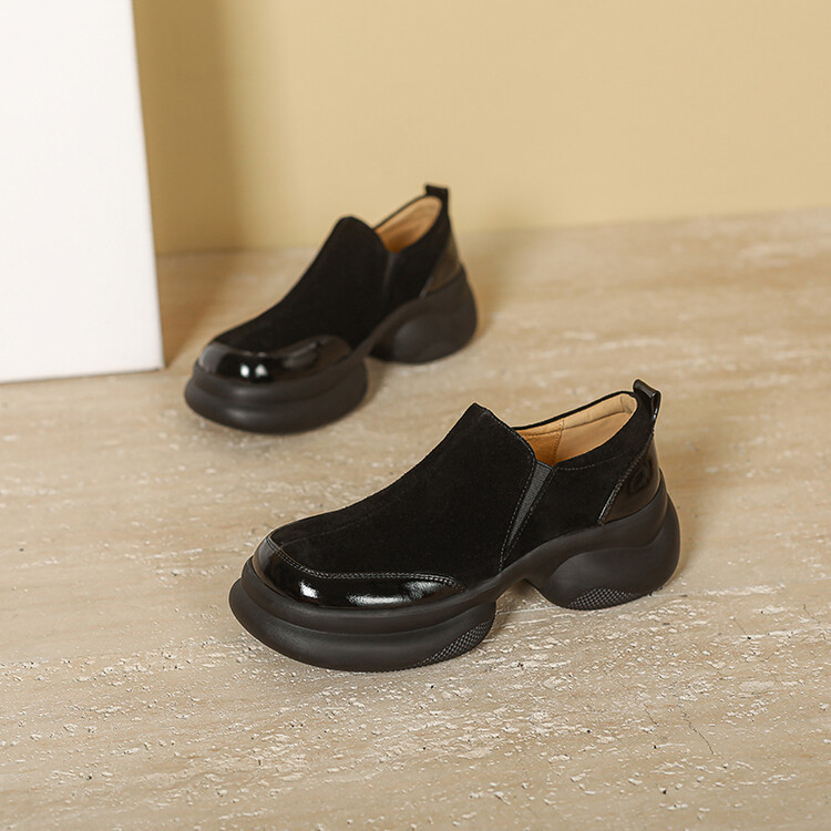 Női báránybőr loaferek, brit stílusú, platformos, ezüst színű, slip-on