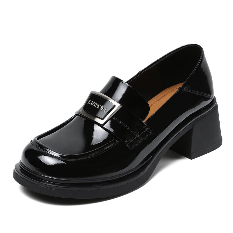 Mocasin femei din piele lucioasă neagră, vârf rotund, toc mediu, căptușeală din piele, talpă din cauciuc.