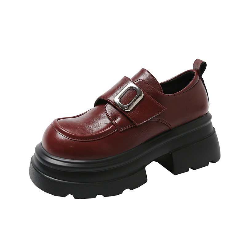 Loafers cu platformă pentru femei de mică înălțime, creștere de 7 cm, pantofi din piele mici, stil vintage 2025 cu Velcro
