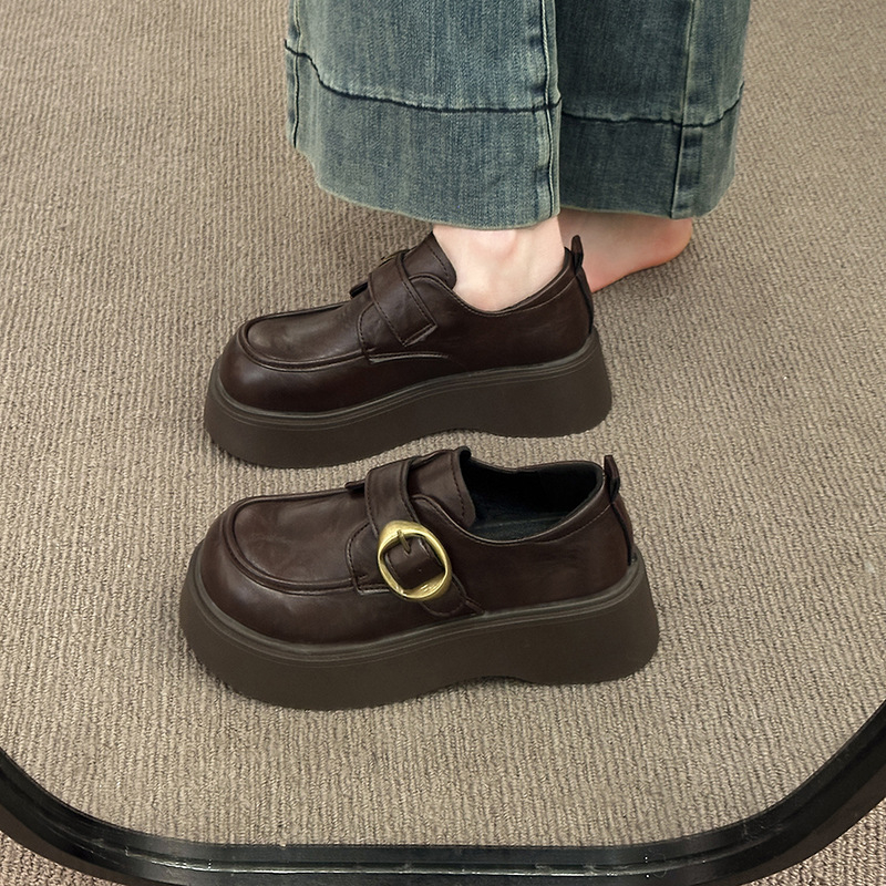 Női vastag talpú bőr loaferek, brit stílus, fekete, slip-on, 2025 tavasz–ősz