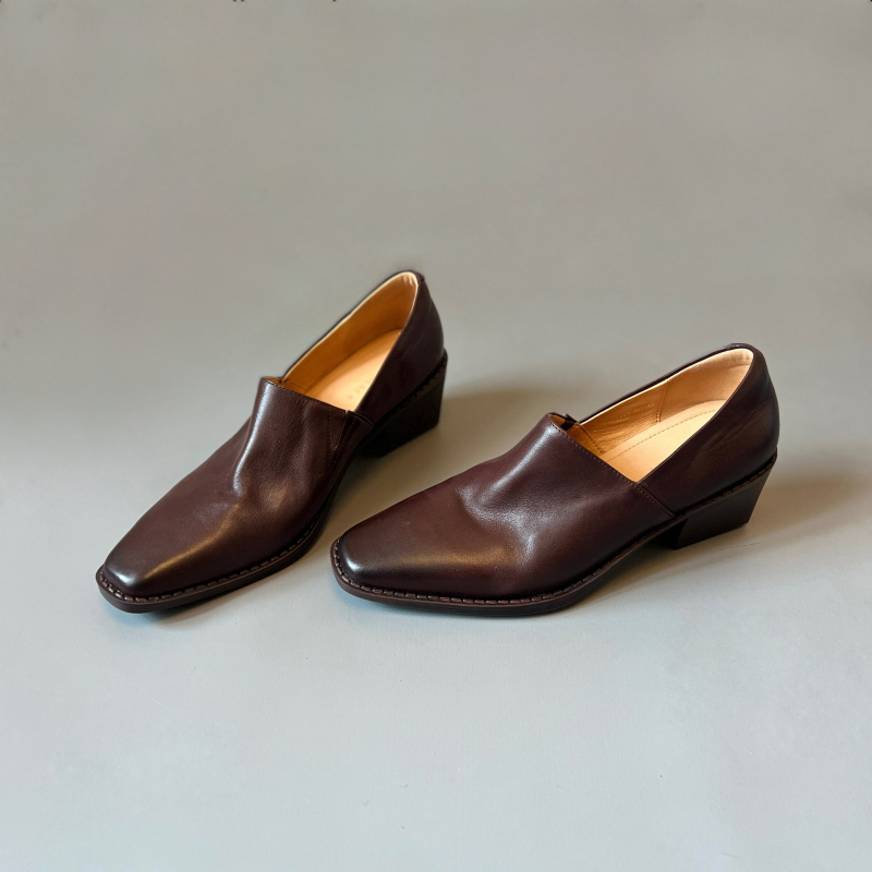 Női slip-on loaferek négyszögletes orral és vastag sarokkal, retro stílusú PU-bőr