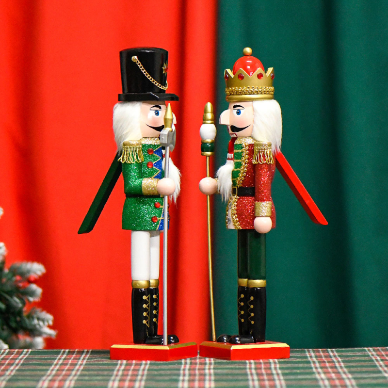 38 cm drvena Nutcracker figura, ružičasti sjaj, božićna dekoracija