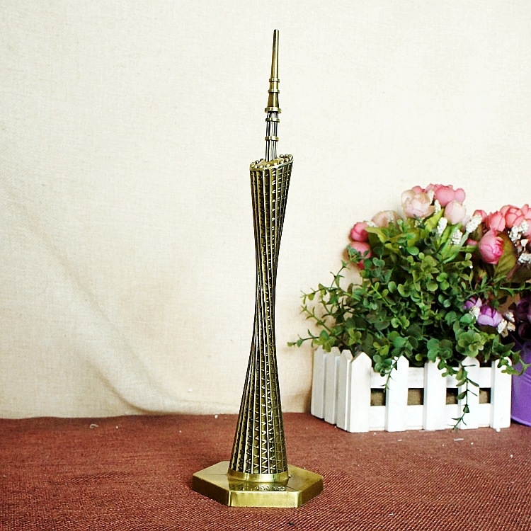 Aluminijski model Guangzhou Tower Yaosha — nova, precizno izrađena dekorativna figura Canton Tower, u četiri verzije