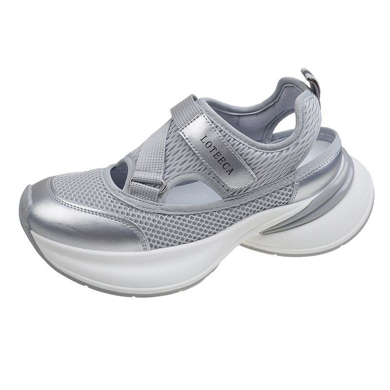 Ženske outdoor sandale za sport, ljeto 2025, novi model, perforirani gornji dio, debeli potplat, moderan stil