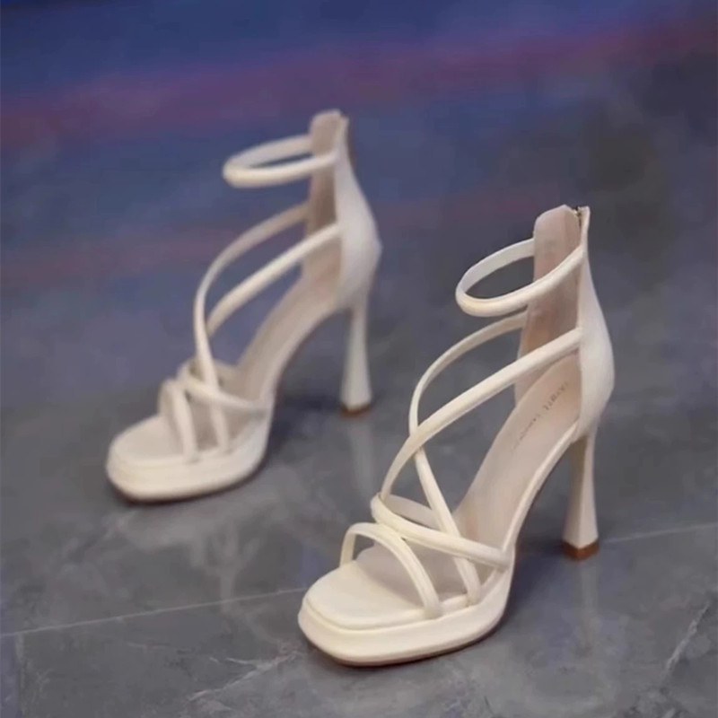 Ženske sandale na štiklu s otvorenim prstom, platformom i križnim remenčićima, elegantne