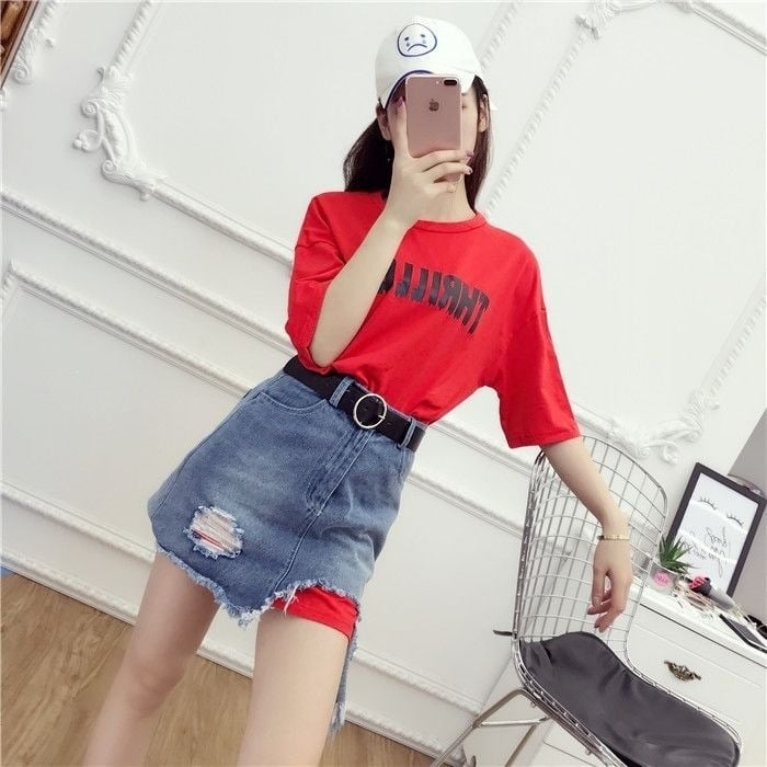 Set de două piese pentru femei, nou set de vară format din tricou cu mânecă scurtă și fustă din denim în stil coreean pentru 2026 - elegant și la modă