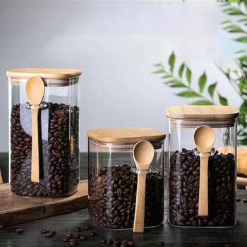 Kvadratna staklena posuda s žličicom za kućno skladištenje u kuhinji — žitarice, kava i čaj (301–500 ml)