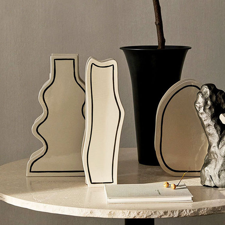 Moderna minimalistička 3D vaza za kućnu dekoraciju, metal — za dnevni boravak, blagovaonu i hodnik