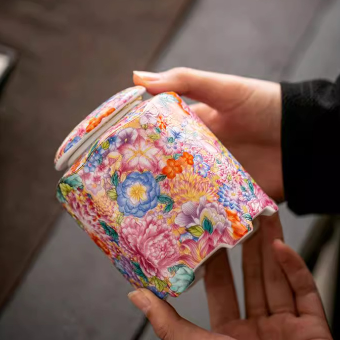 Recipient ceramic emailat cu motiv floral, ermetic, pentru ceai Pu’er și ceai negru