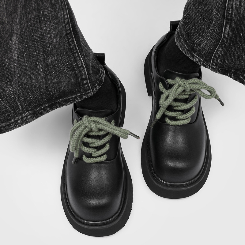 Muške derby cipele s debelom potplata za povećanje visine, crne mat boje, gornji materijal: super fiber, okrugli vrh, poslovno- casual stil