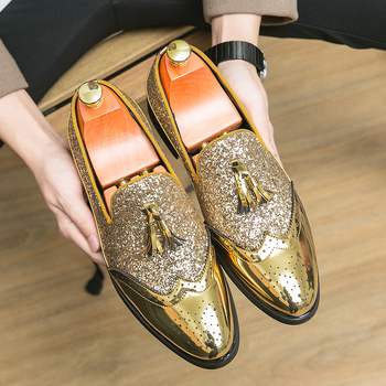 Férfi slip-on bőrcipő hegyes orral, brog-stílusú üzleti-casual megjelenés, brit penny loafer puha talppal