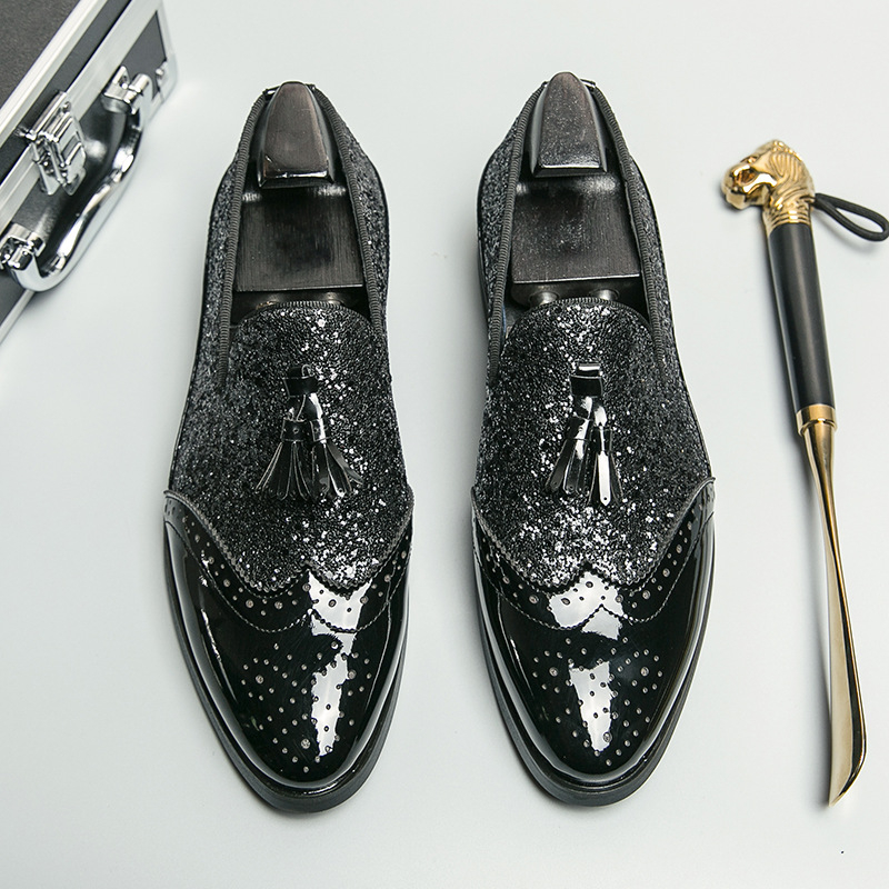 Férfi slip-on bőrcipő hegyes orral, brog-stílusú üzleti-casual megjelenés, brit penny loafer puha talppal