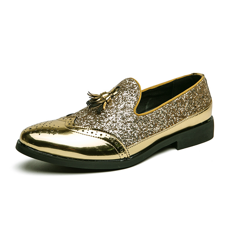 Férfi slip-on bőrcipő hegyes orral, brog-stílusú üzleti-casual megjelenés, brit penny loafer puha talppal