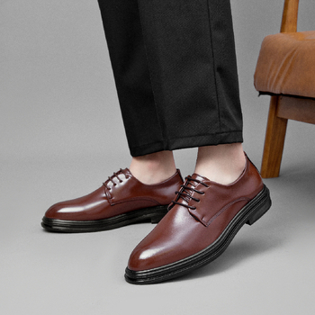 Férfi bőrből készült cipő, irodai és mindennapi viselet, loafers stílus, kerek orr, alacsony sarok, Goodyear talp, bőrfelsőrész, légző