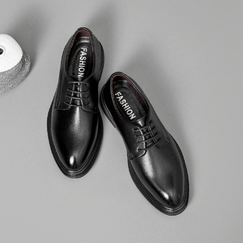 Férfi bőrből készült cipő, irodai és mindennapi viselet, loafers stílus, kerek orr, alacsony sarok, Goodyear talp, bőrfelsőrész, légző