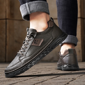 Férfi casual sneaker, lélegző, színblokkokkal, 2026 tavasz–nyár, európai stílus