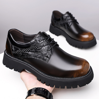 Férfi bőrdérmi cipő vastag talppal, magasságot növelő, brogue díszítésű, retro üzleti-casual stílus
