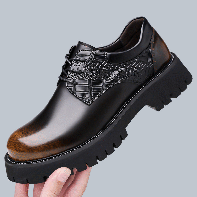 Férfi bőrdérmi cipő vastag talppal, magasságot növelő, brogue díszítésű, retro üzleti-casual stílus