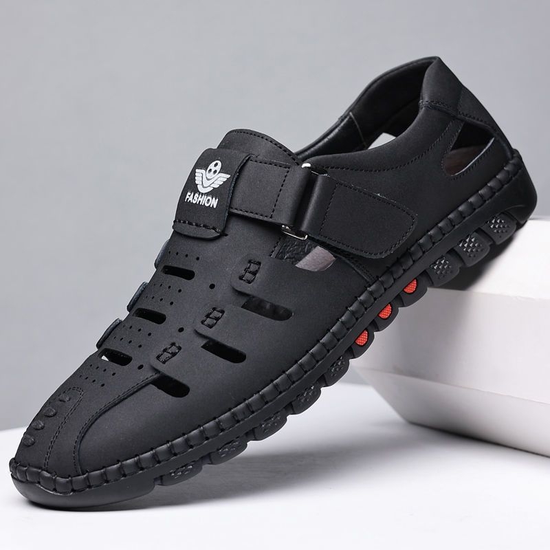 Férfi bőrszandálok természetes bőrből, perforált felsőrész, lélegző, puha talp, csúszásmentes, Velcro-zárás