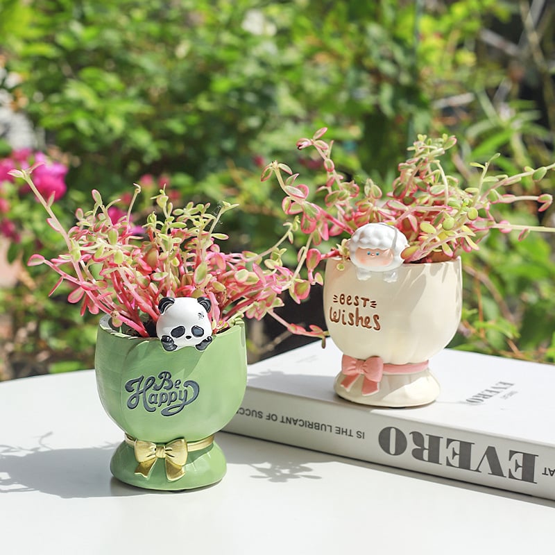 Panda din rășină – ghiveci pentru suculente, suport pentru pixuri, decor pentru birou și sufragerie