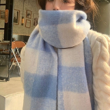 Krémkék kockás mohair sál, unisex, meleg