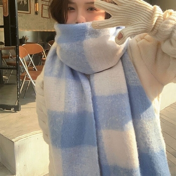 Krémkék kockás mohair sál, unisex, meleg