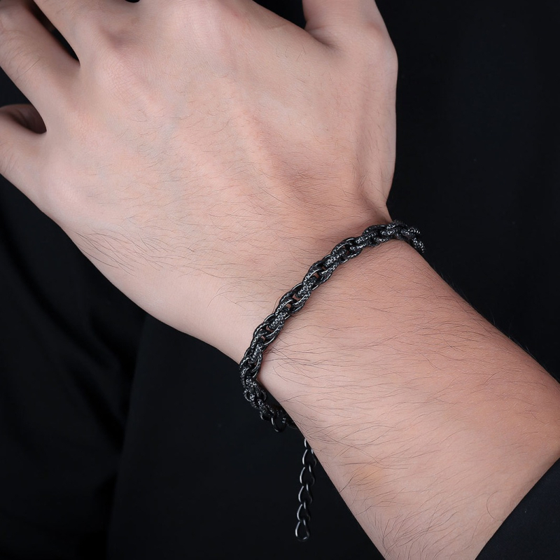 Unisex narukvica od titan čelika s crnim zmijskim uzorkom i uvijenim oblikom - modni nakit