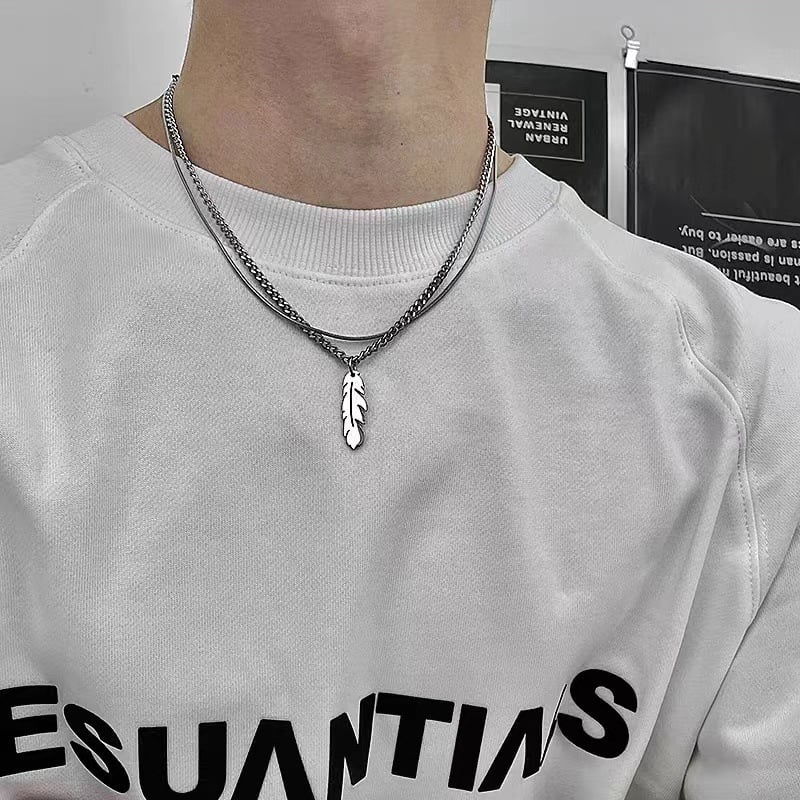 Dvostruko slojevita titan čelična ogrlica za ključnu kost za muškarce, privjesak u obliku pera, hip-hop stil, kubanski stil, otporna na izbljeđivanje
