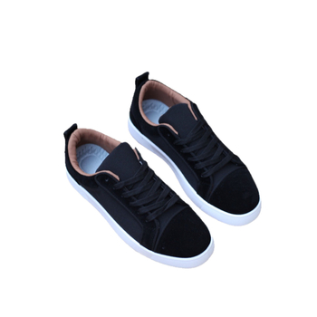 2025 Hongkong-stílusú könnyű luxus, lélegző férfi alacsony toppos sneaker piros talppal és betűkkel