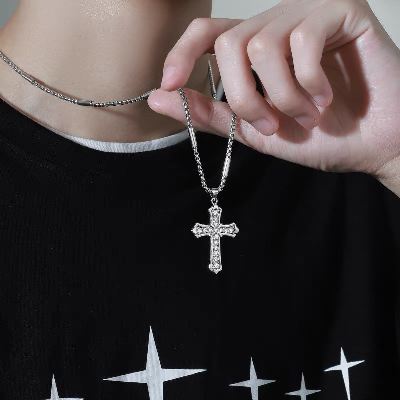 Ogrlica s križem od bijelog cirkonija, titan čelik, unisex
