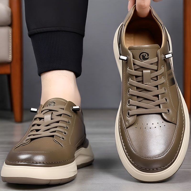 2026-os új tavaszi Slip-On bőrből készült férfi casualcipő, könnyű, csúszásmentes talppal