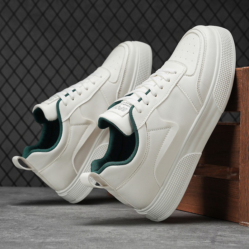 Új, pluszméretű férfi mindennapi sneaker Koreai stílusban – fehér bőr paneles felsőrész, vastag talppal