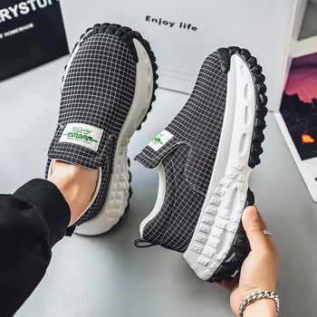 Férfi vászon Slip-On cipő Houndstooth mintával – sportos-casual lábbeli vastag talppal tavaszra–nyárra