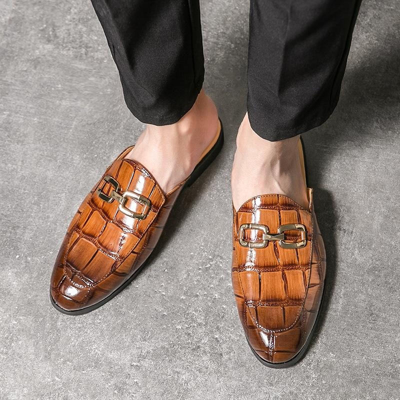 Férfi bőr félbackes slip-on mokaszli, brit stílus, kerek orrú, őszi 2025