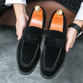 Férfi velúr bőrcipő, slip-on, retro stílus, üzleti és hétköznapi viselet, hegyes orr