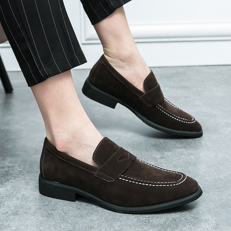 Férfi velúr bőrcipő, slip-on, retro stílus, üzleti és hétköznapi viselet, hegyes orr