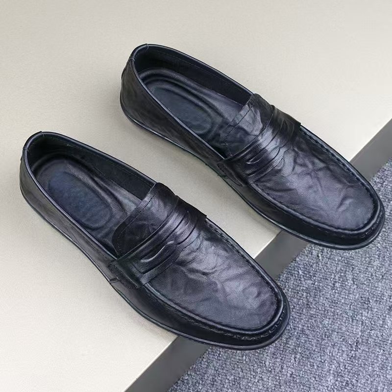 Férfi bőr cipő 2025 – brit stílusú loaferek, lélegző puha talpú üzleti lábbeli