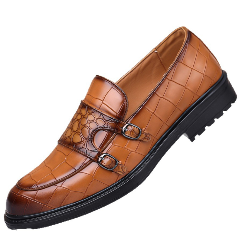 Férfi bőr utcai cipő csattal, brit stílusú slip-on, plusz méret