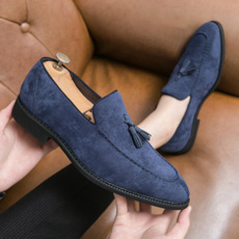 Pluszméretű üzleti formális bőrcipő velúr felülettel, alacsony felsőrésszel, slip-on bojtokkal, mindennapi férfi cipő