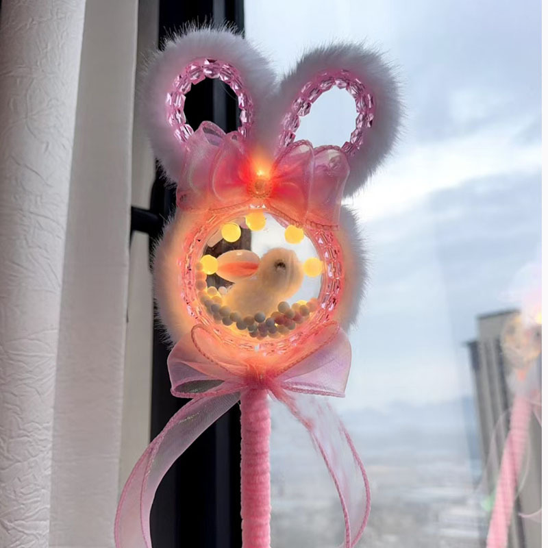 DIY ékszerkiegészítők imitat nyérc szőrrel, fehér plüss szegély 1 cm, kézzel készített gyöngyök, varázspálca kiegészítő, nyuszi lámpa dísz