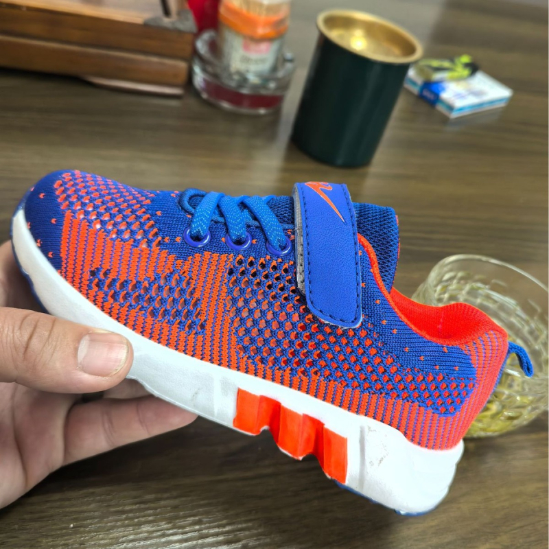 Dječje tenisice Flyknit s mrežastim gornjim dijelom, ljetne prozračne, mekana potplata, protuklizne, Velcro zatvarač, za svakodnevno trčanje