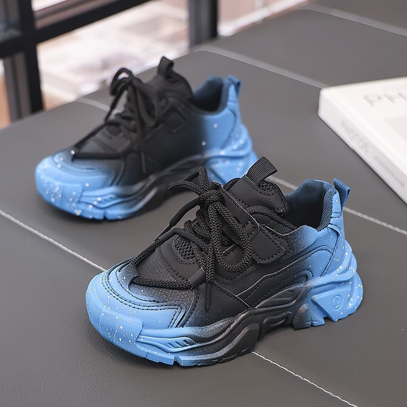 Dječje sportske tenisice za jesen s kožnim gornjim dijelom, debeli mekani potplat, lagane, u stilu dad shoes (verzija za učenike)