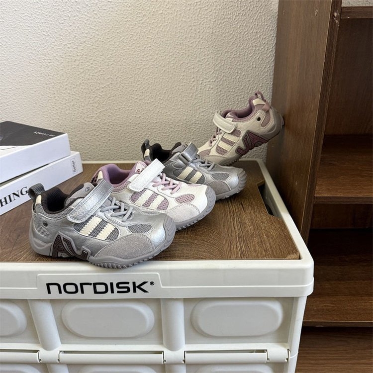 Dječje sportske tenisice, proljeće 2026, djevojački retro Forrest Gump stil, mrežasti gornji dio, mekana potplat, protuklizna potplat, casual tenisice za djecu