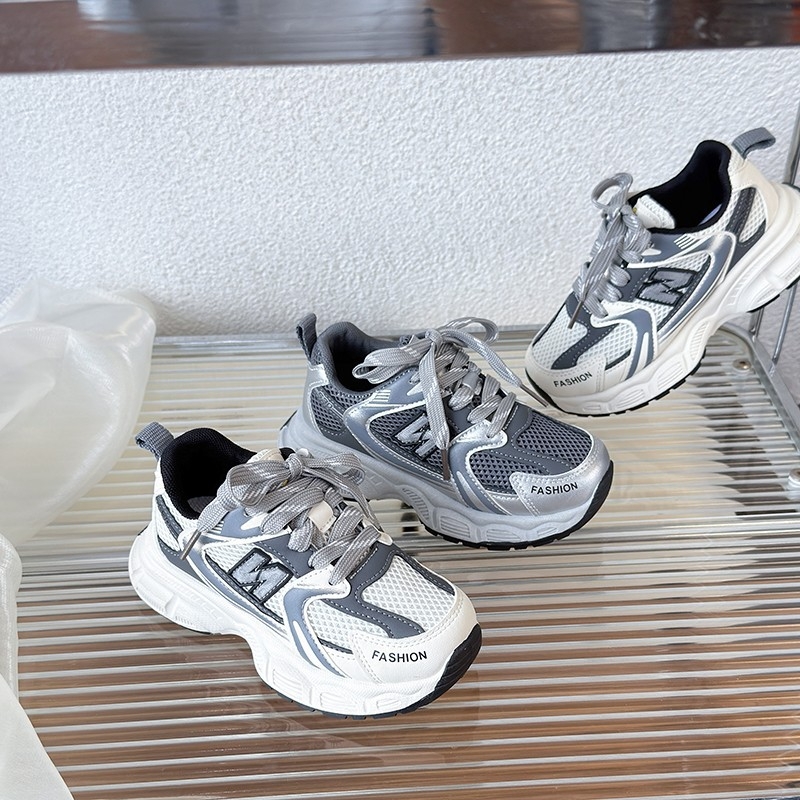 Gyerekeknek készült tavaszi sportcipő, hálós felsőrésszel, betűs mintával, uniszex dad sneakers mindennapi viselethez