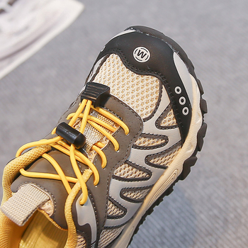 Gyermek futócipők 2025 ősz – kültéri kényelmes sportcipők fiúknak és lányoknak, légáteresztőek, könnyűek, street dance stílus