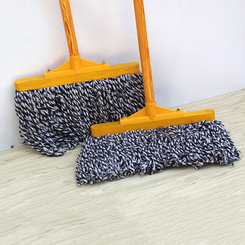 Mop od pamuka s drvenom drškom, crna vlakna, 38 cm, žuto drvo