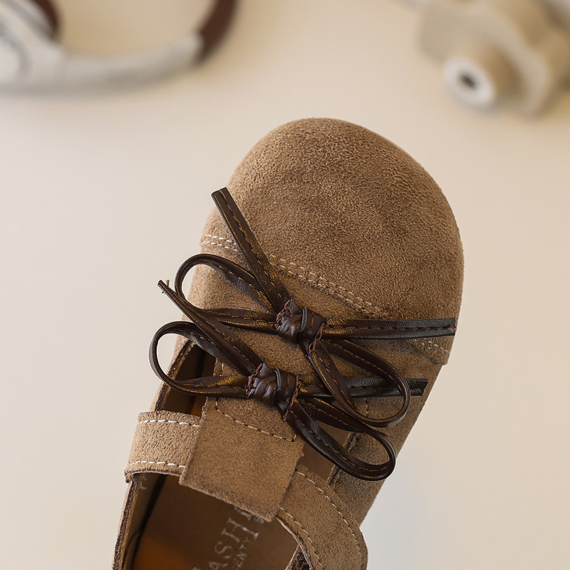 2026 tavaszi gyerekcipők: Birkenstock-stílusú, lányoknak, dupla masnival, puha talpú, csúszásmentes, mindennapi cipő