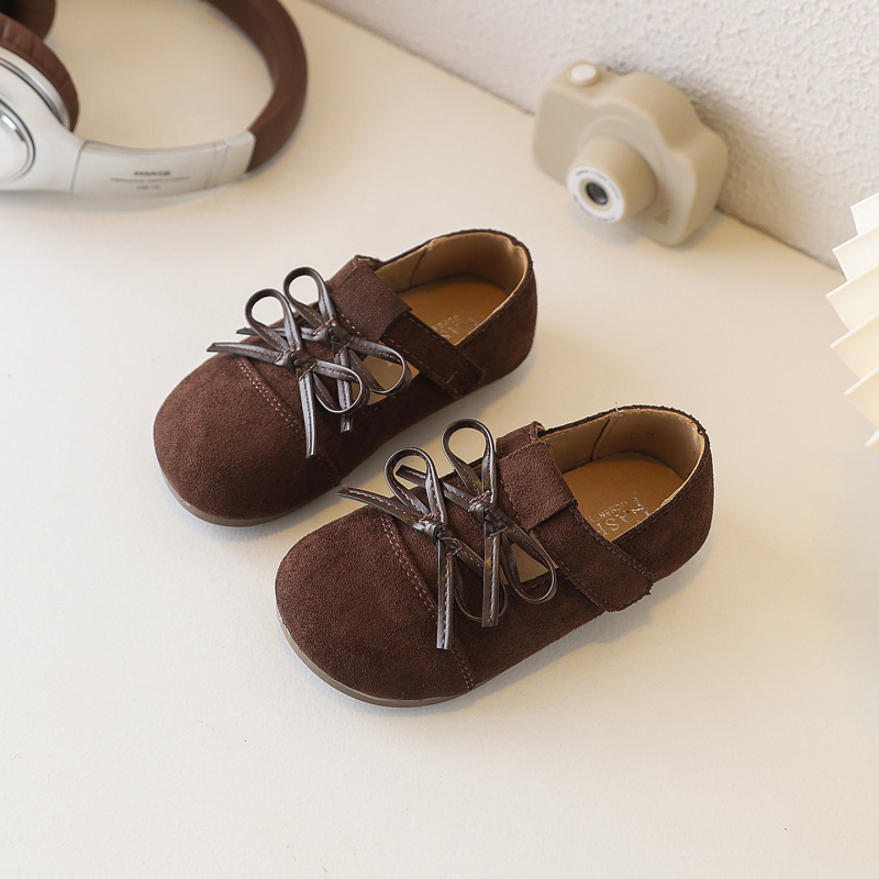 2026 tavaszi gyerekcipők: Birkenstock-stílusú, lányoknak, dupla masnival, puha talpú, csúszásmentes, mindennapi cipő