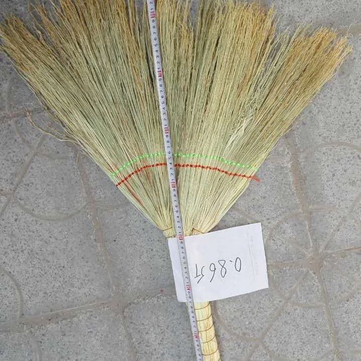 Ručna metla od sorghuma, prirodni materijal