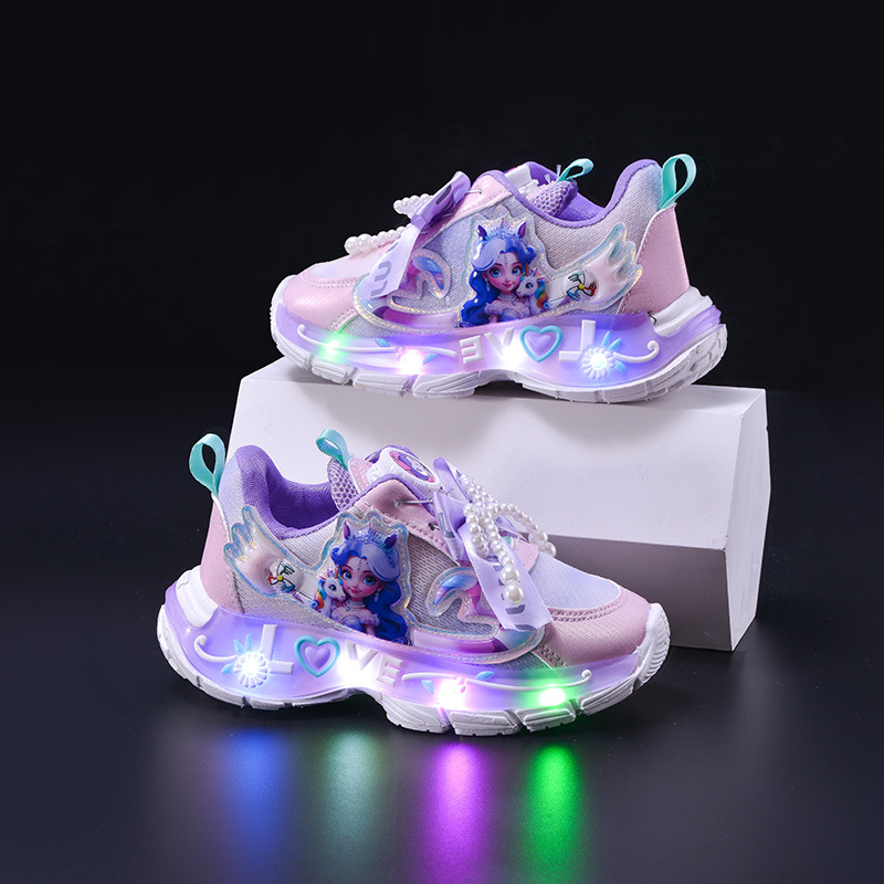 2025-ös őszi gyerekcipő lányoknak, hálós felsőrésszel, forgó gombbal, hercegnő anime dizájnnal, világító sportcipők